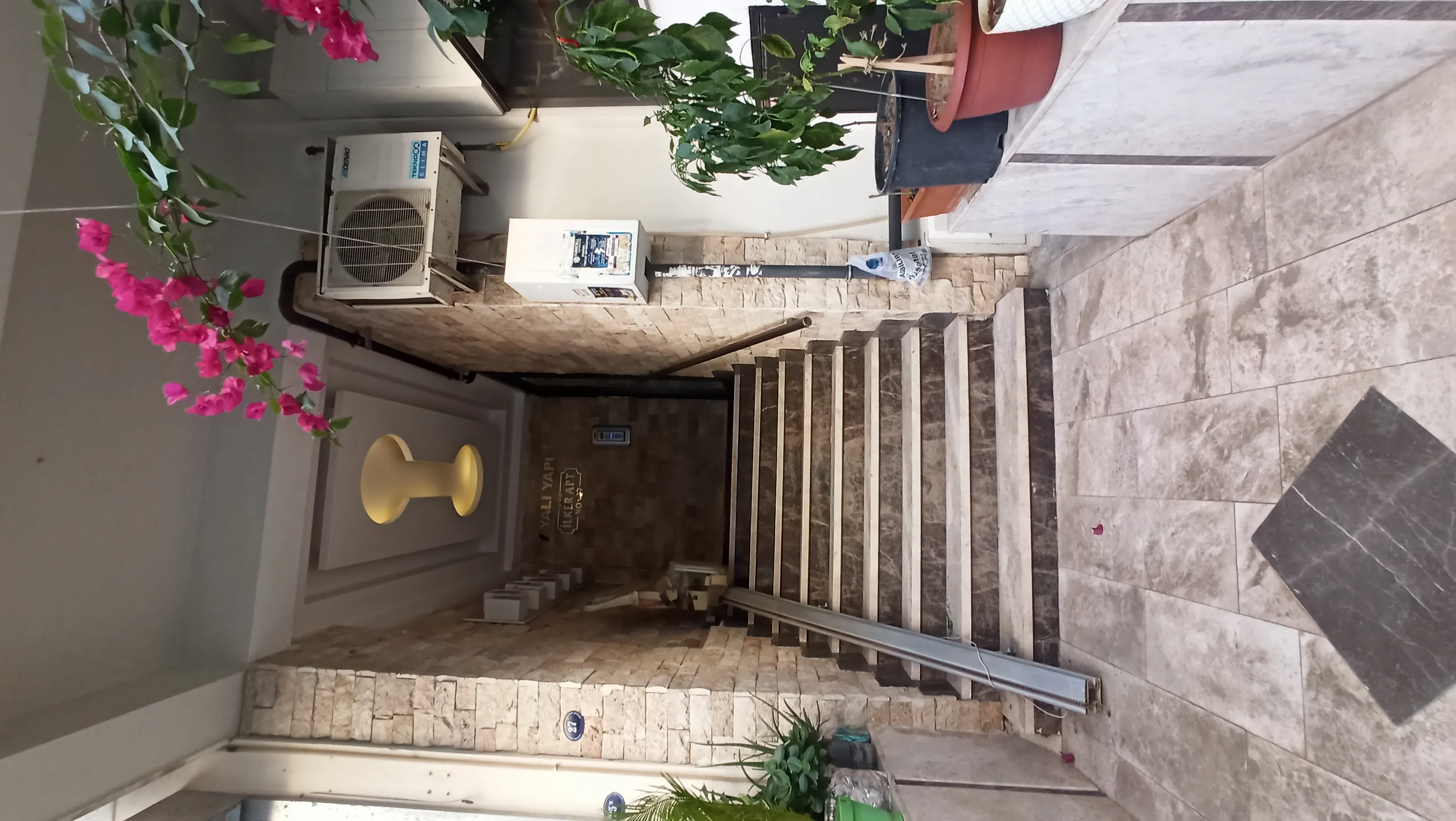 ÖZLER EMLAK'TAN 2018 YILI YAPIMI 1+1 SATILIK DAİRE