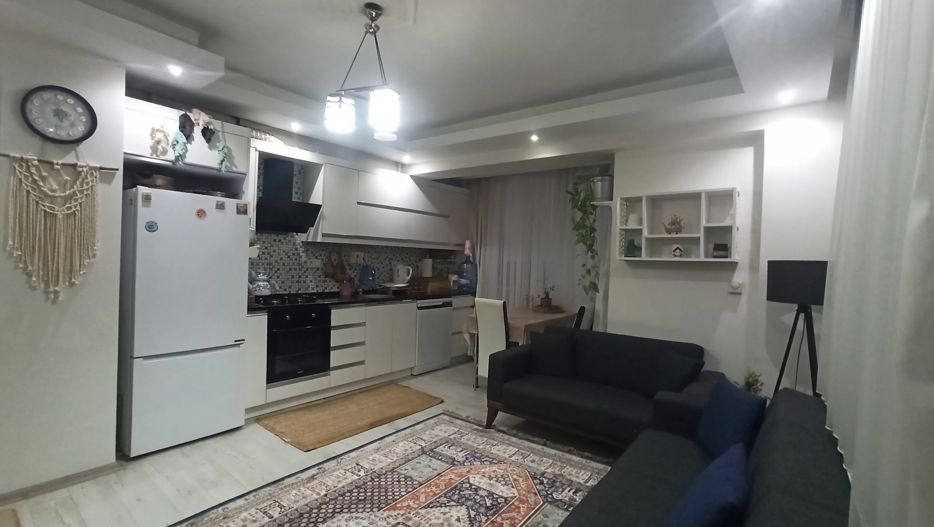 ÖZLER EMLAK-CİHAT KORA LİSESİ YAKINI 3+1 TADİLATLI AÇIK MUTFAKLI DAİRE